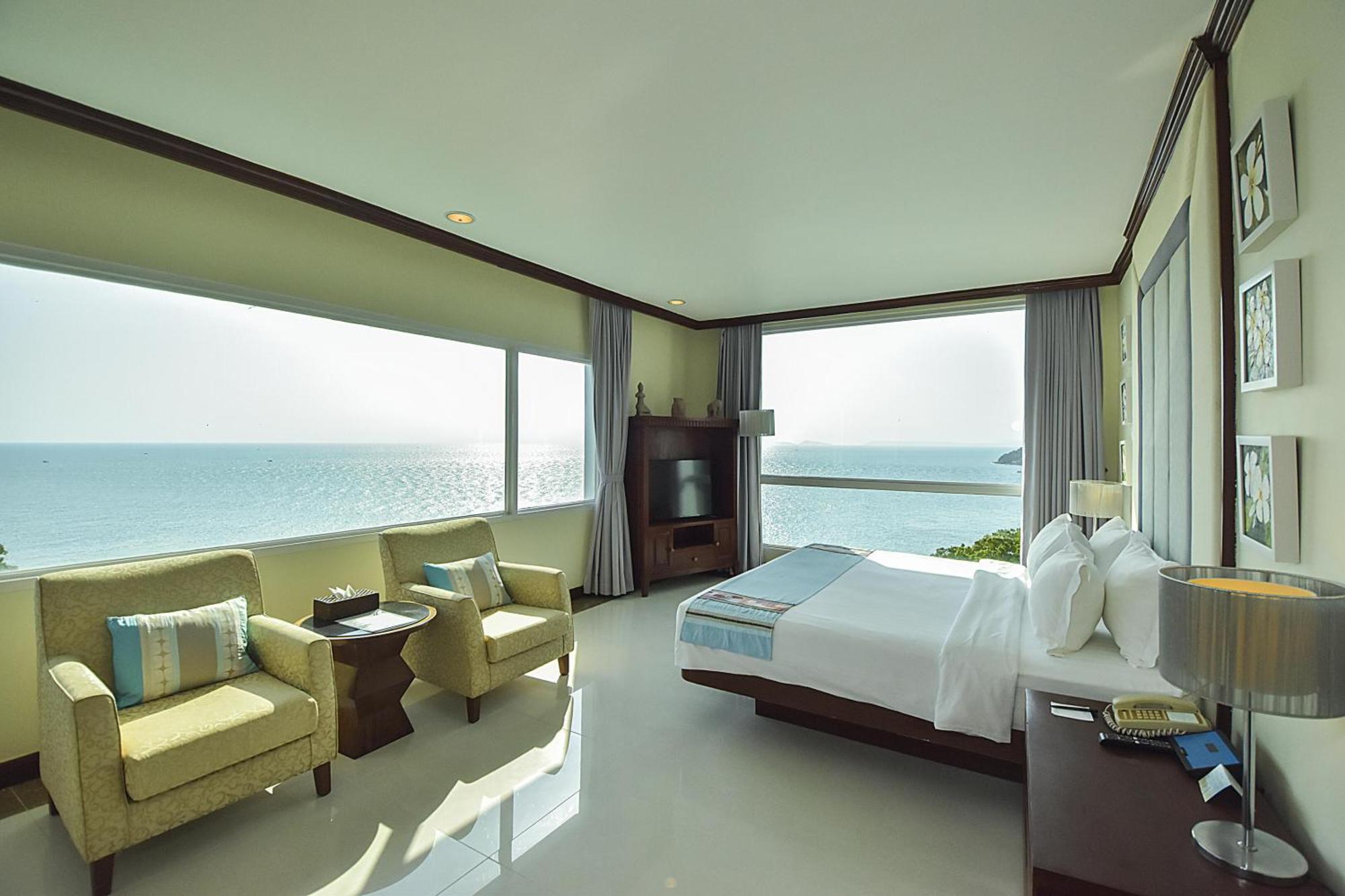 Independence Hotel Resort & Spa Сиануквиль Экстерьер фото