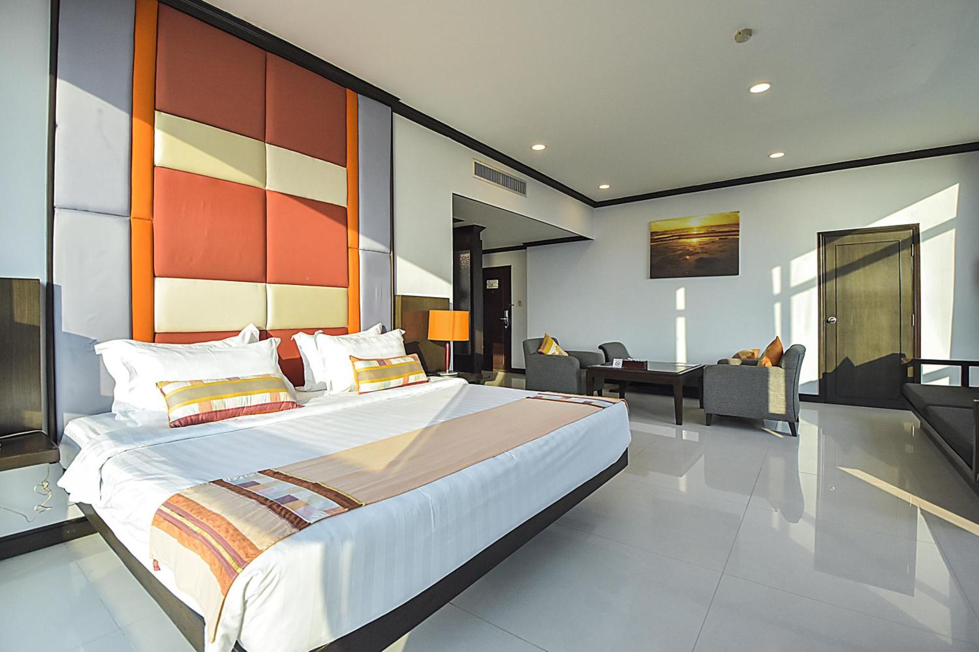 Independence Hotel Resort & Spa Сиануквиль Экстерьер фото