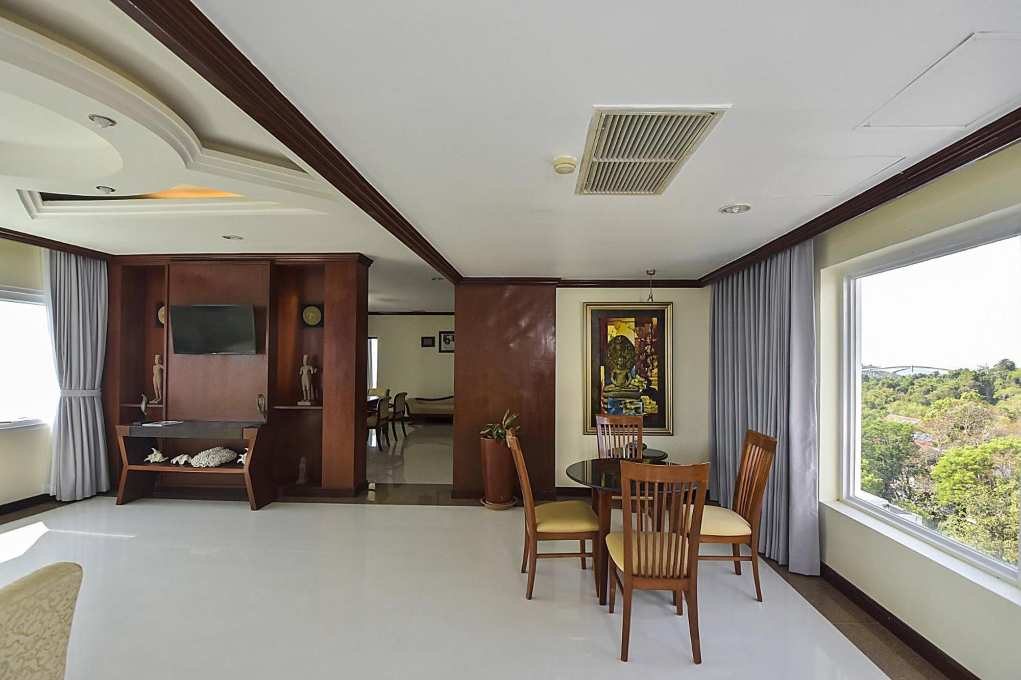 Independence Hotel Resort & Spa Сиануквиль Экстерьер фото