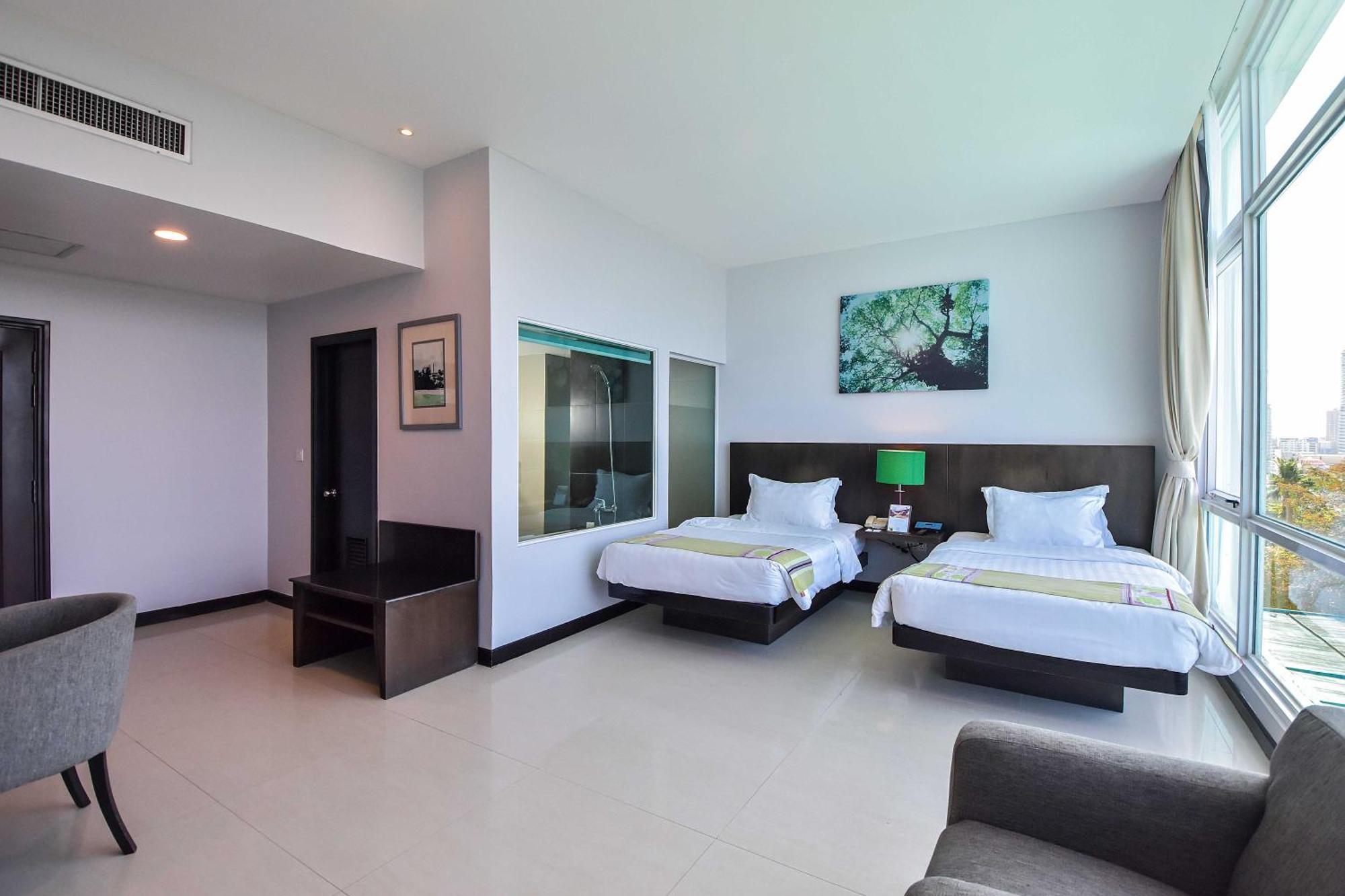 Independence Hotel Resort & Spa Сиануквиль Экстерьер фото
