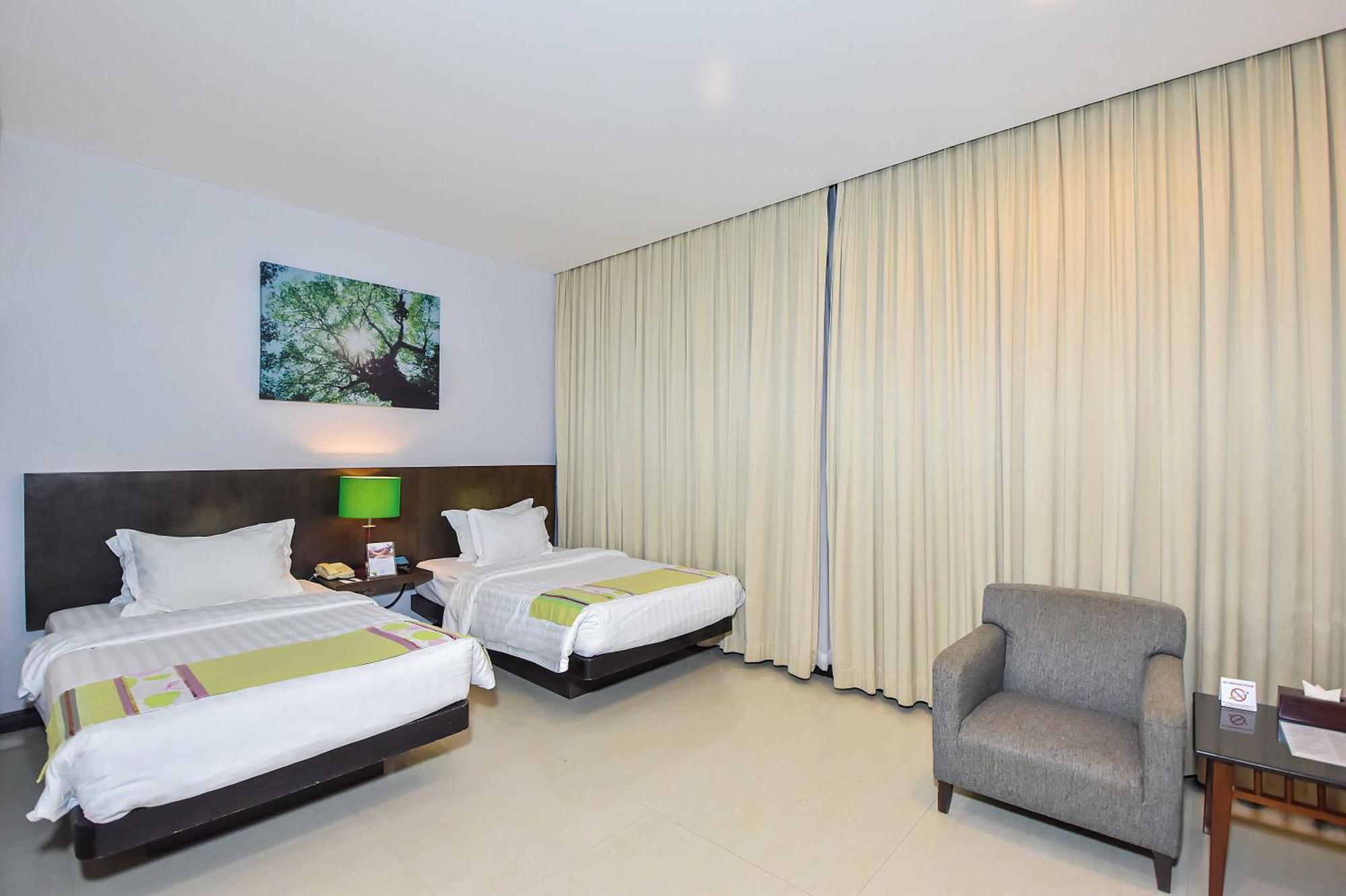 Independence Hotel Resort & Spa Сиануквиль Экстерьер фото