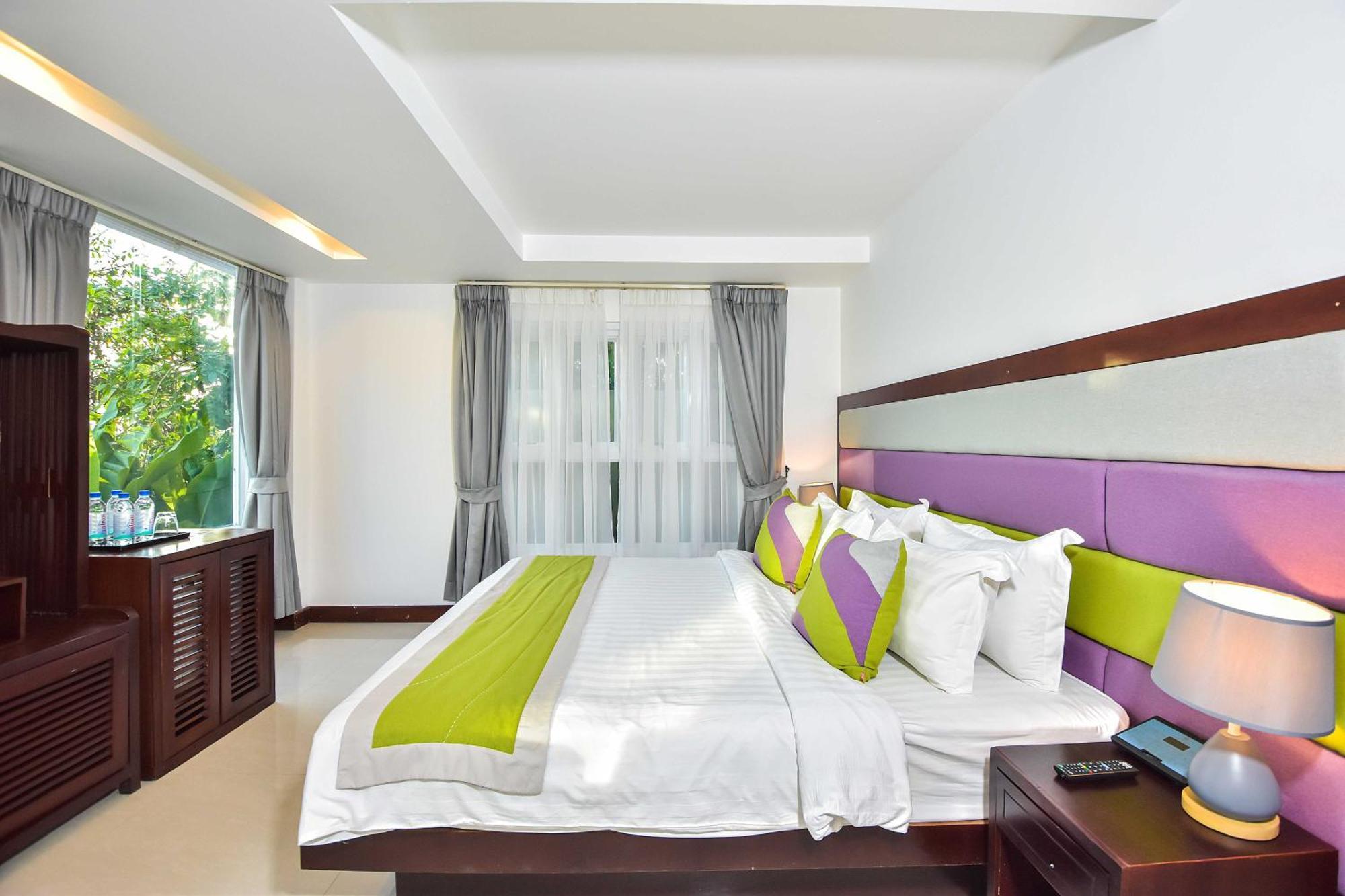 Independence Hotel Resort & Spa Сиануквиль Экстерьер фото